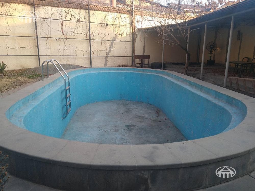 Особняк · 4 комн. · 363 м² · Кентрон