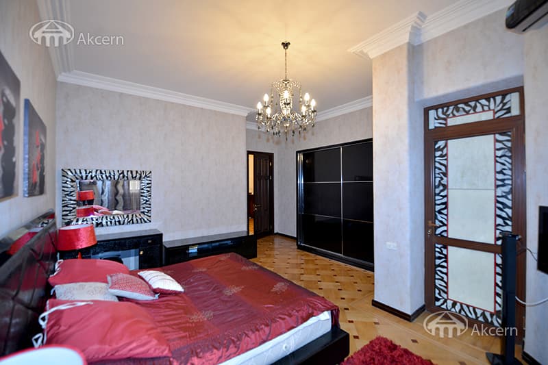 Дом · 6 комн. · 425 м² · Арабкир