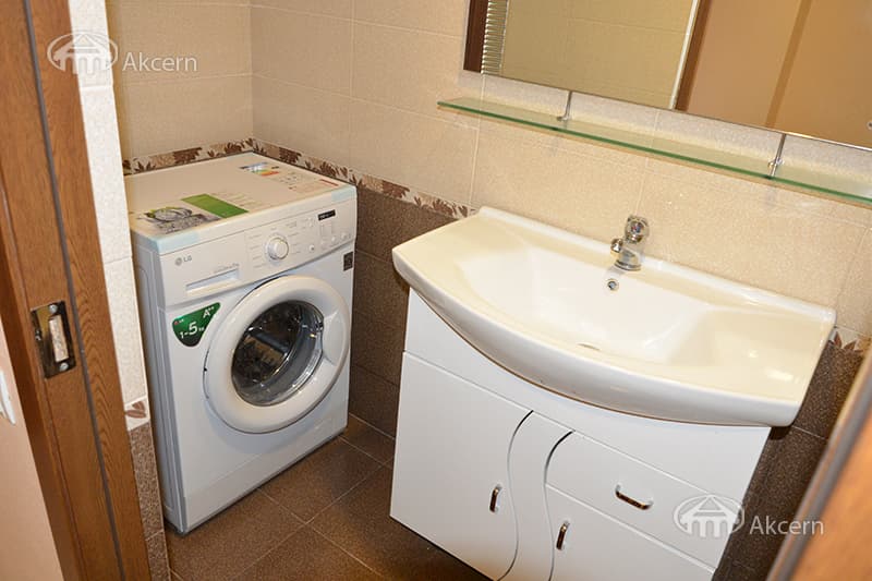 Квартира · 4 комн. · 108 м² · Кентрон