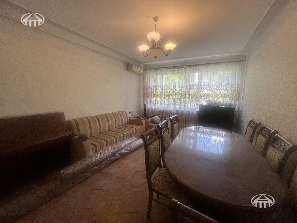 Բնակարան · 2 սեն. · 65 մ² · Կենտրոն