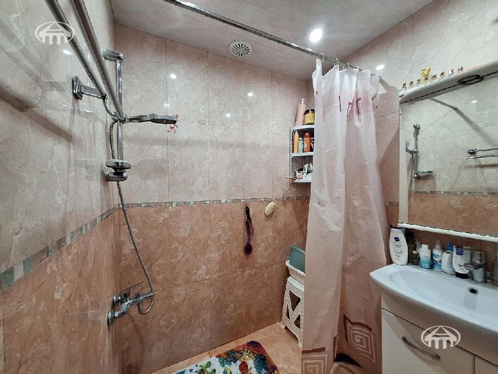 Apartment · 2 rooms · 65 m² · Kanaker-Zeytun