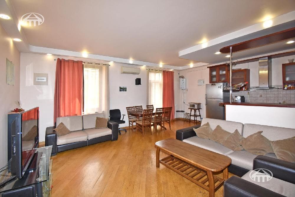 Apartment · 3 rooms · 84 m² · Kentron