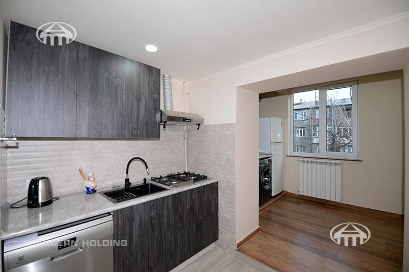 Apartment · 4 rooms · 102 m² · Kentron