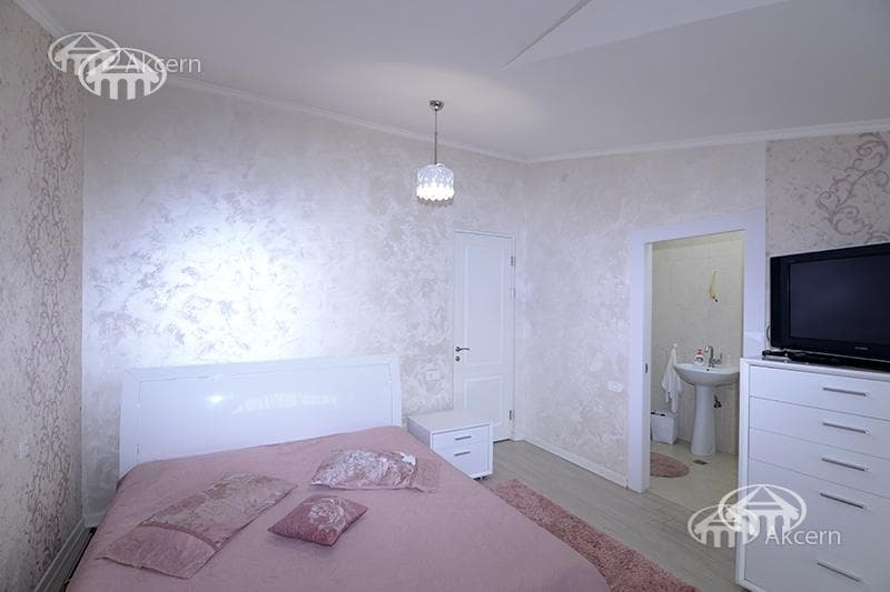 Apartment · 3 rooms · 112 m² · Kentron