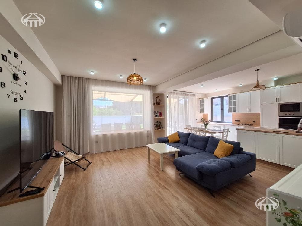 Особняк · 5 комн. · 380 м² · Ариндж