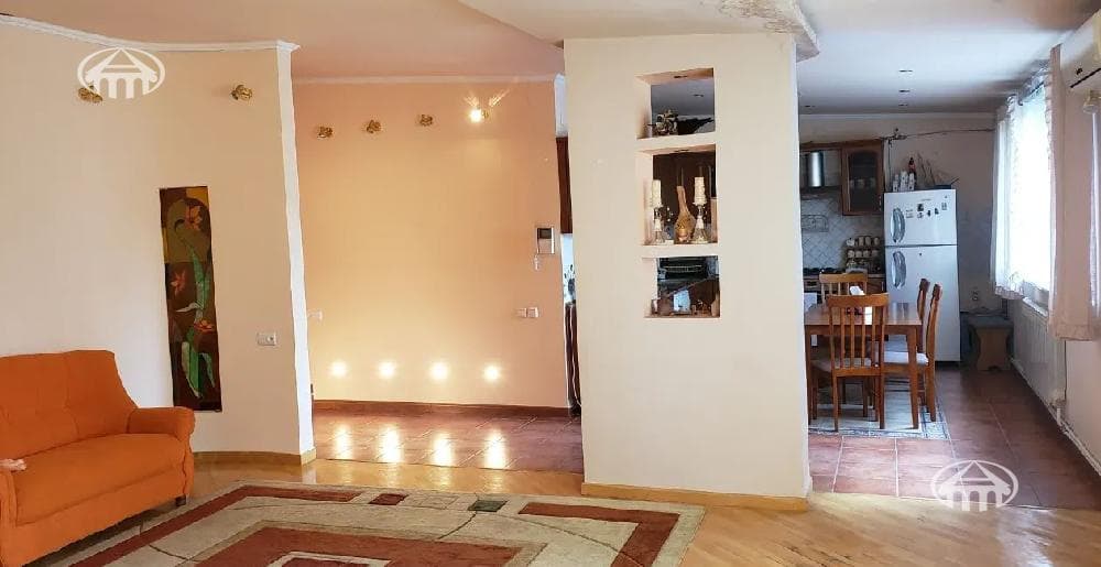 Բնակարան · 3 սեն. · 113 մ² · Կենտրոն