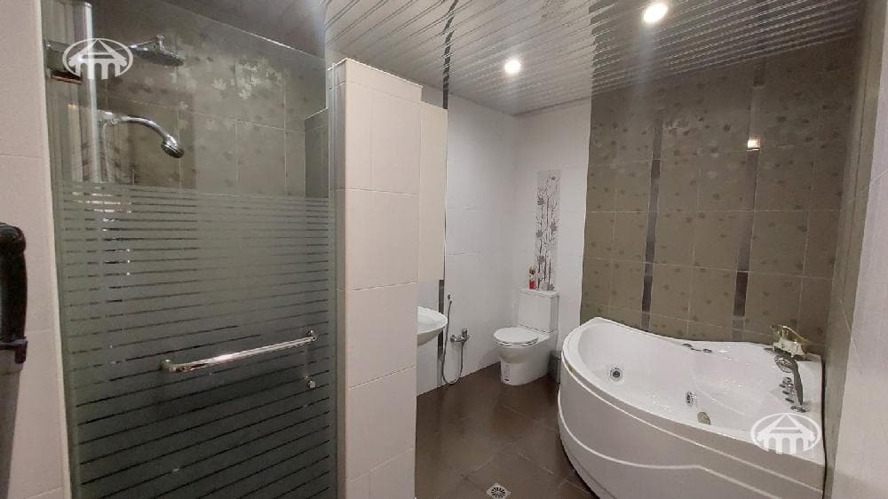 Apartment · 4 rooms · 250 m² · Arabkir
