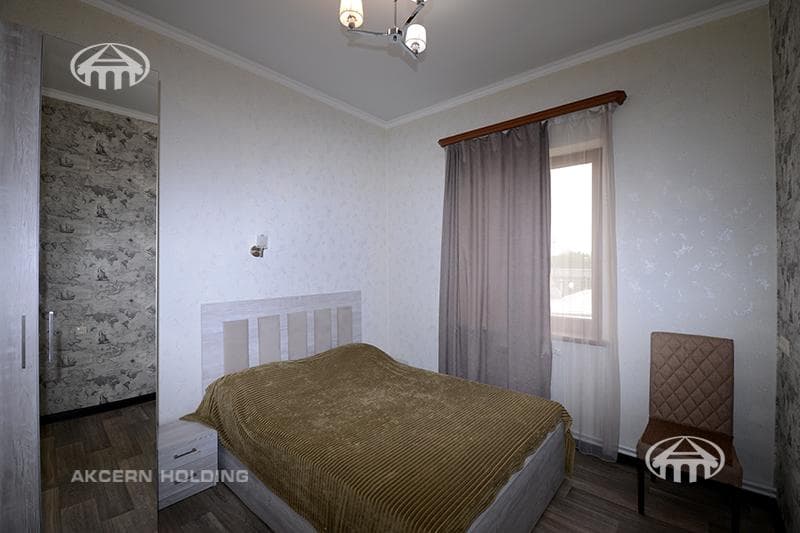 House · 4 rooms · 100 m² · Kentron