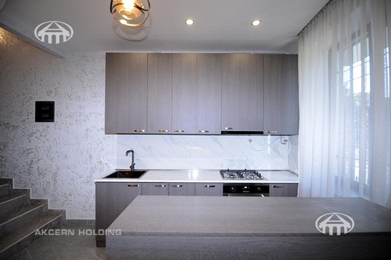 House · 4 rooms · 89 m² · Kanaker-Zeytun