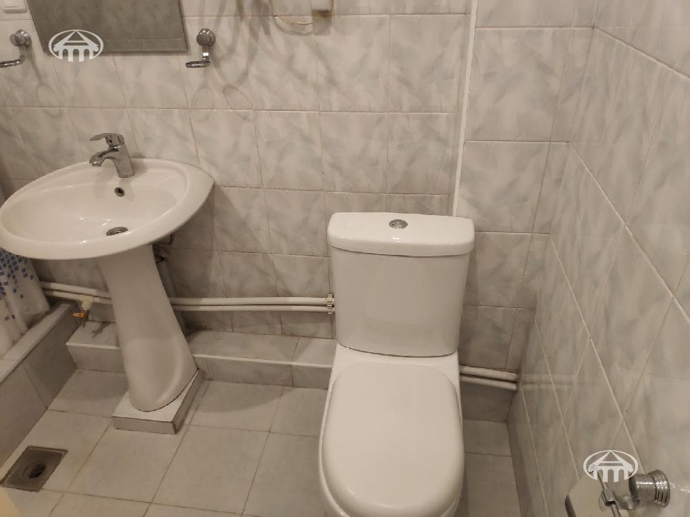 Квартира · 2 комн. · 64 м² · Кентрон