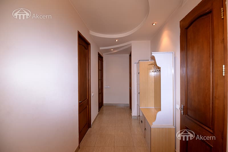 Mansion · 3 rooms · 160 m² · Nork-Marash