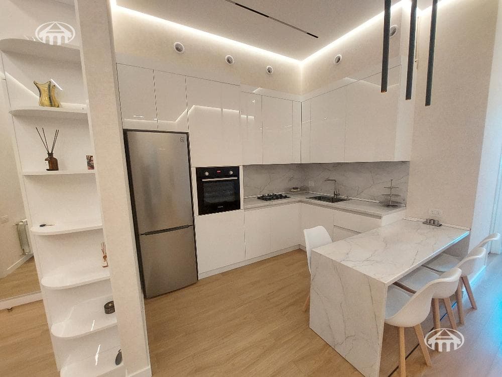 Квартира · 60 м² · Кентрон
