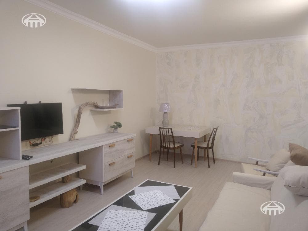 Квартира · 2 комн. · 51 м² · Кентрон