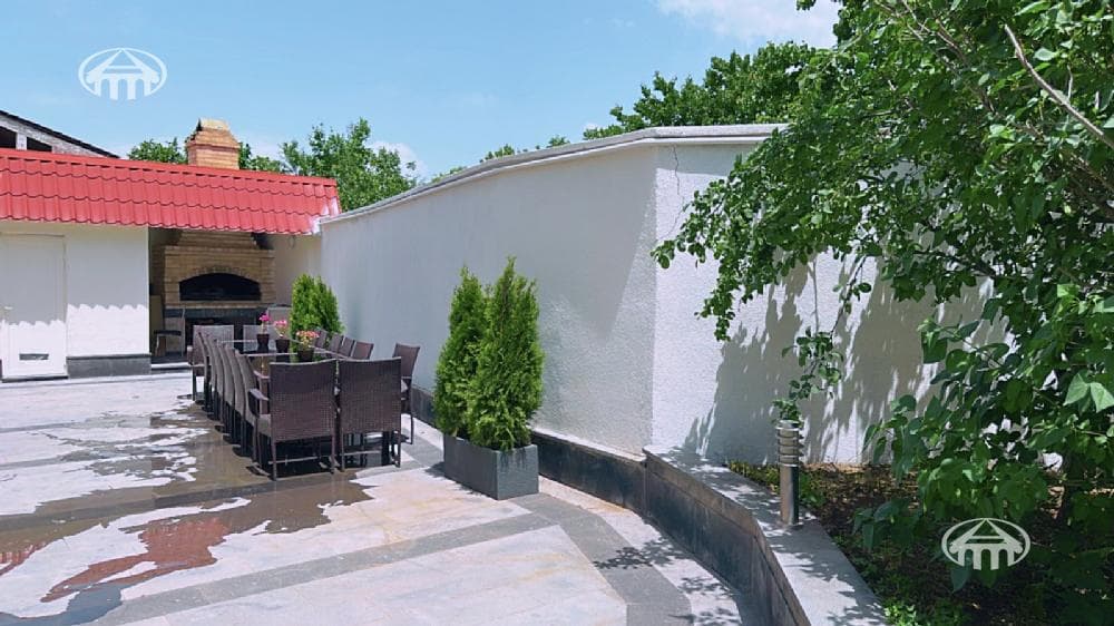 Особняк · 8 комн. · 448 м² · Канакер-Зейтун