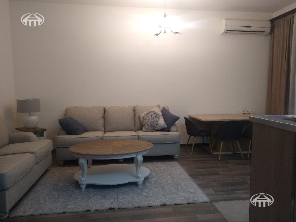 Квартира · 3 комн. · 97 м² · Кентрон