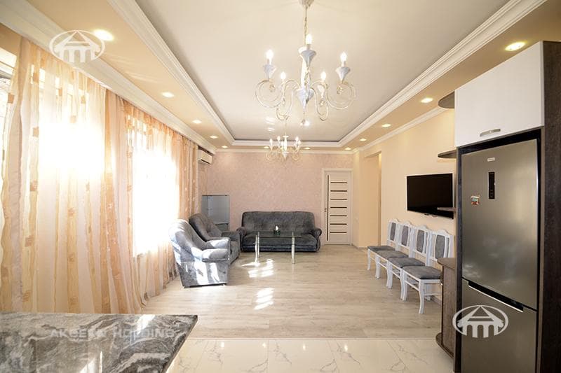 Квартира · 4 комн. · 92 м² · Аван
