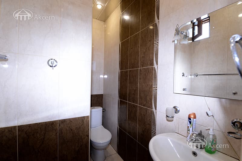 Office · 612 m² · Kentron