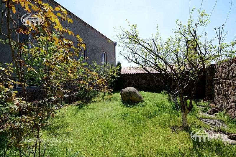 Mansion · 5 rooms · 368 m² · Ghazaravan