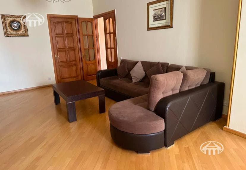 Apartment · 3 rooms · 71 m² · Kentron