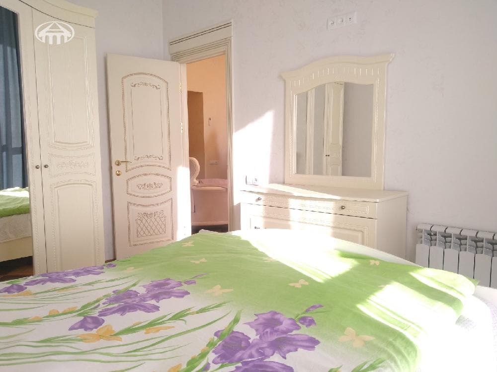 Квартира · 3 комн. · 70 м² · Арабкир