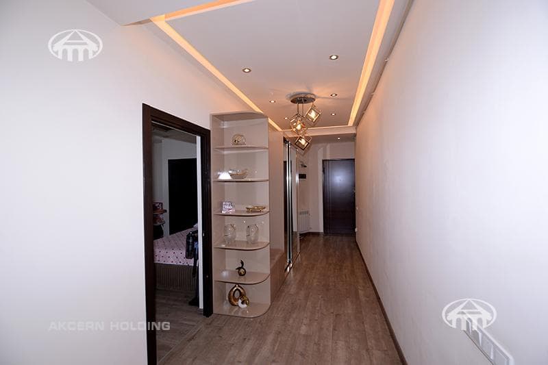 Квартира · 3 комн. · 90 м² · Арабкир