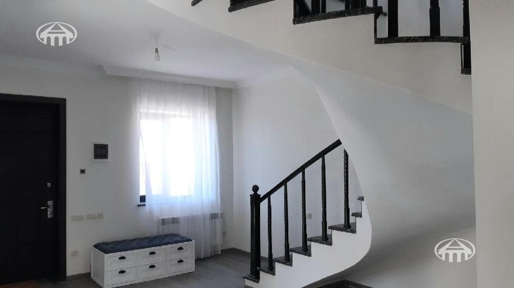 Առանձնատուն · 5 սեն. · 276,5 մ² · Քասախ
