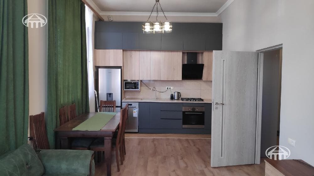 Квартира · 3 комн. · 75 м² · Кентрон