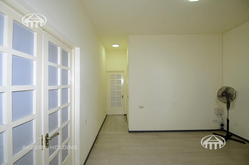 Квартира · 3 комн. · 78 м² · Кентрон