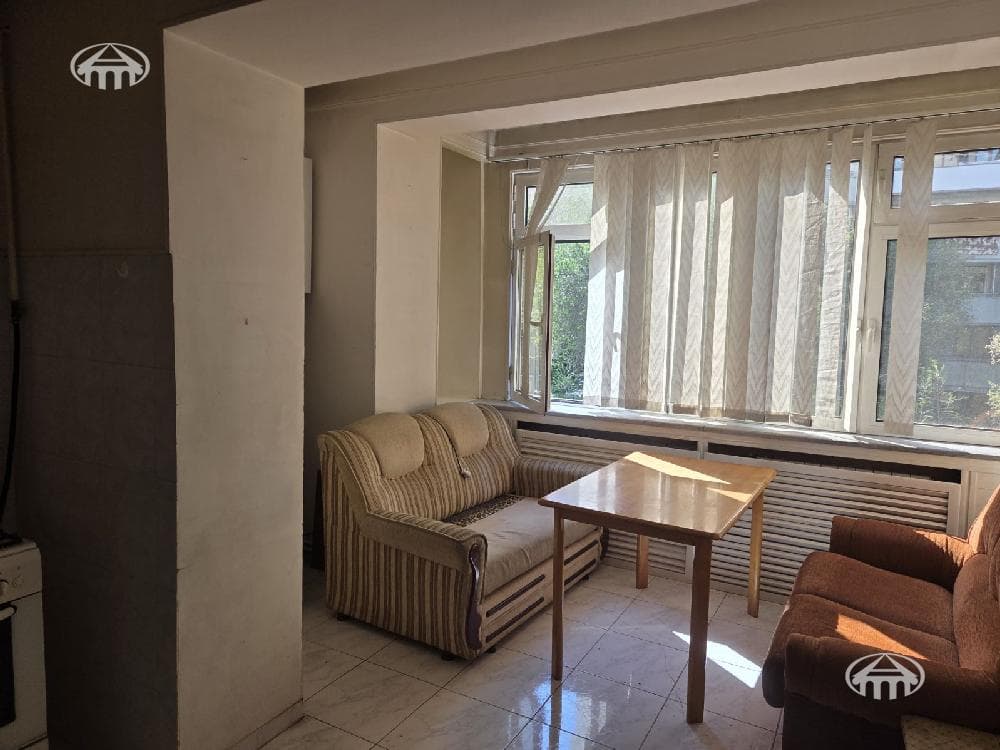 Apartment · 2 rooms · 74 m² · Kentron