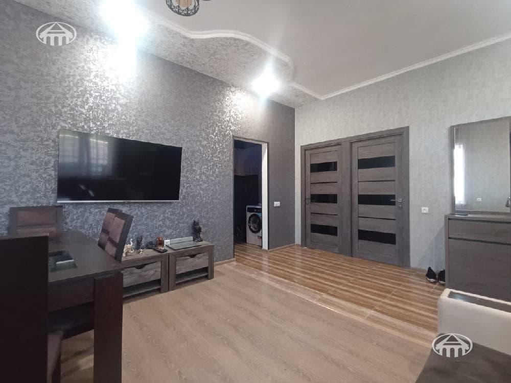 Mansion · 3 rooms · 62 m² · Davtashen