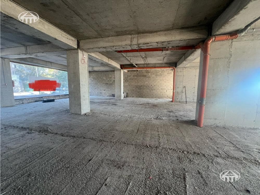 Retail · 240 m² · Kanaker-Zeytun