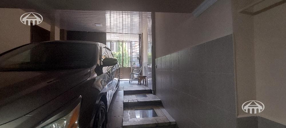 House · 7 rooms · 174 m² · Shengavit