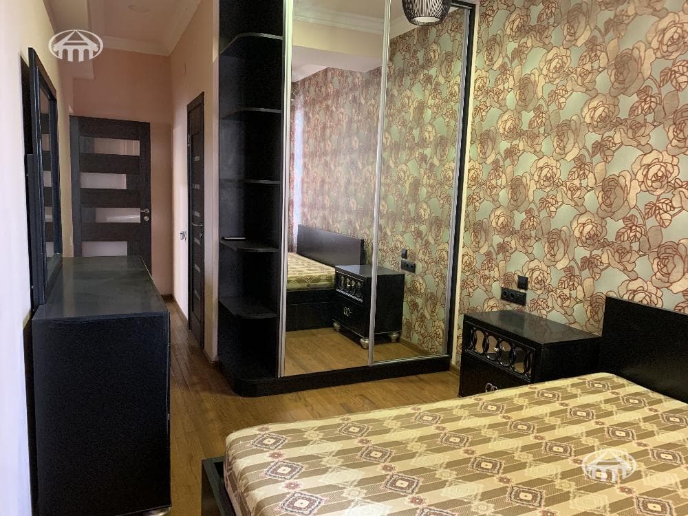 Apartment · 3 rooms · 108 m² · Kentron