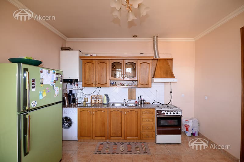 Mansion · 3 rooms · 160 m² · Nork-Marash