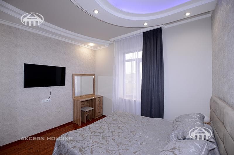 Mansion · 4 rooms · 220 m² · Zovuni