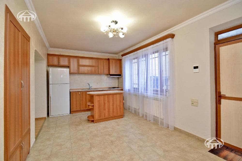 House · 2 rooms · 66 m² · Arabkir