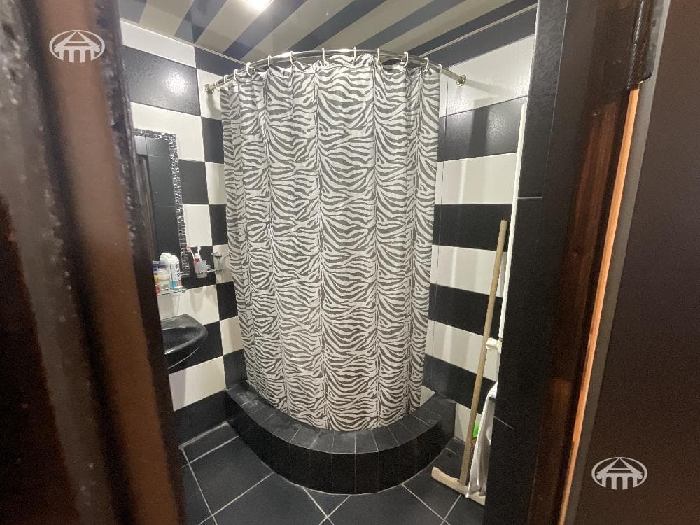 Квартира · 4 комн. · 92 м² · Аджапняк