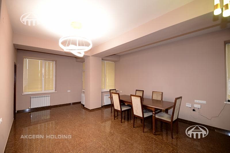 Квартира · 3 комн. · 89 м² · Арабкир