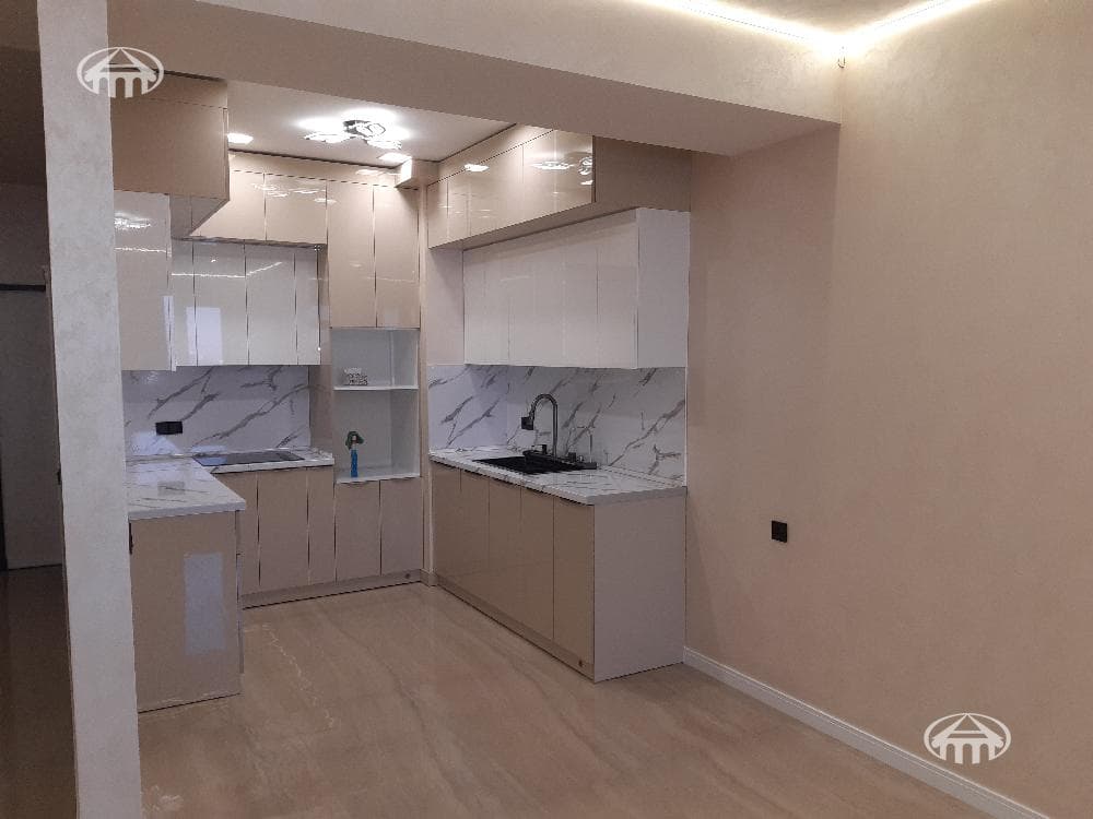 Квартира · 3 комн. · 82 м² · Канакер-Зейтун