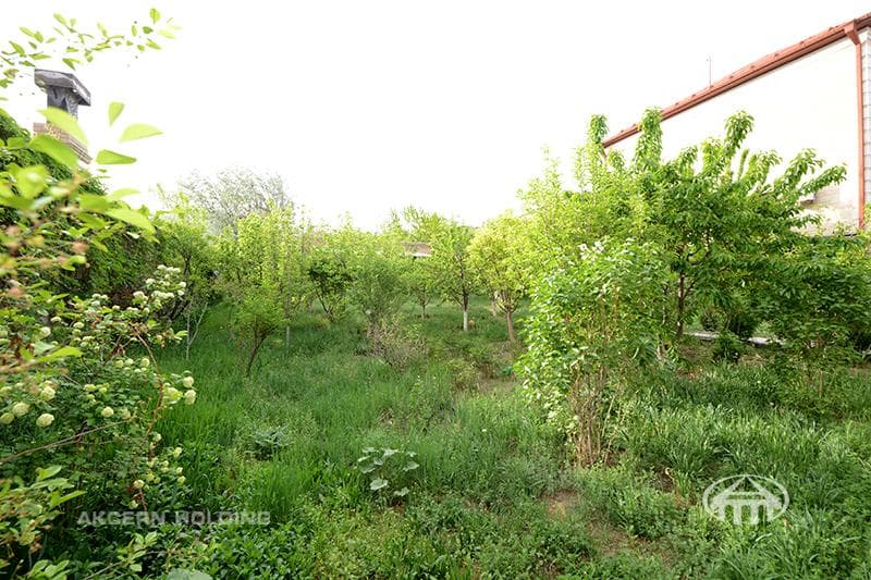 Առանձնատուն · 3 սեն. · 242 մ² · Դավթաշեն