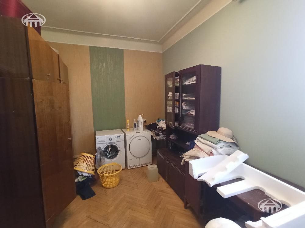 House · 8 rooms · 459 m² · Nor Nork