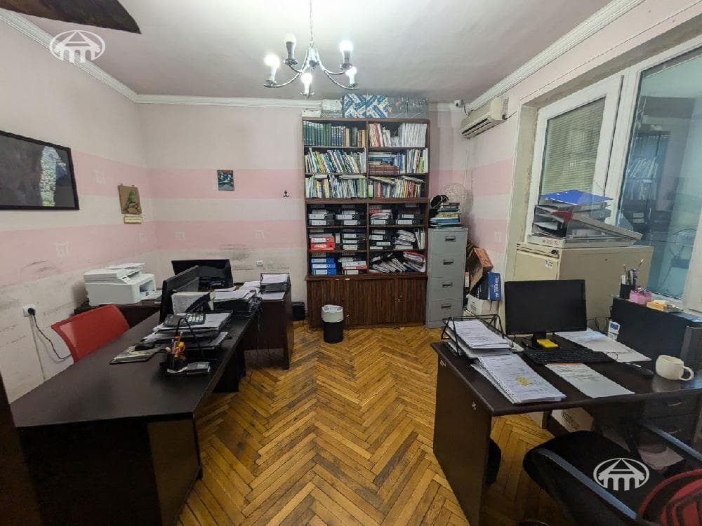 Բնակարան · 4 սեն. · 113 մ² · Կենտրոն