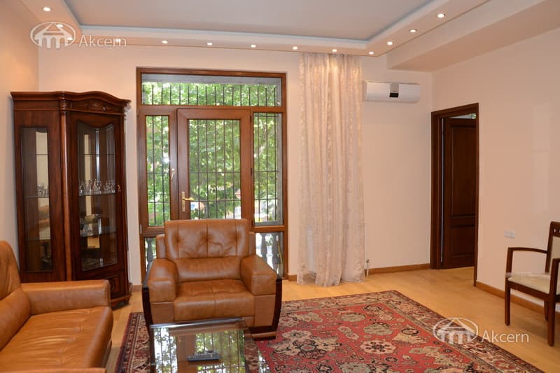 Квартира · 2 комн. · 75 м² · Кентрон