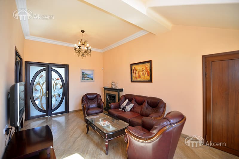 Mansion · 5 rooms · 320 m² · Nork-Marash