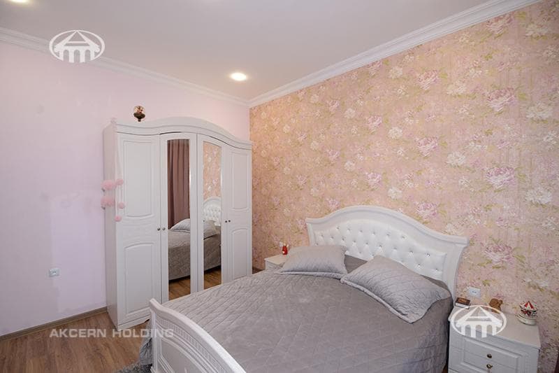 Mansion · 5 rooms · 220 m² · Davtashen