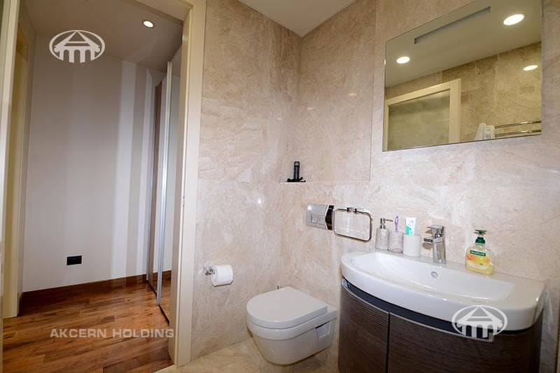 Mansion · 5 rooms · 777 m² · Avan