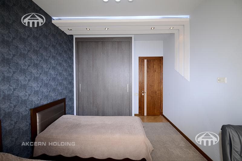 Apartment · 3 rooms · 121 m² · Arabkir
