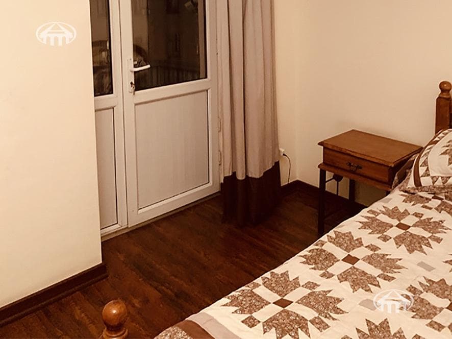 Квартира · 4 комн. · 101 м² · Кентрон