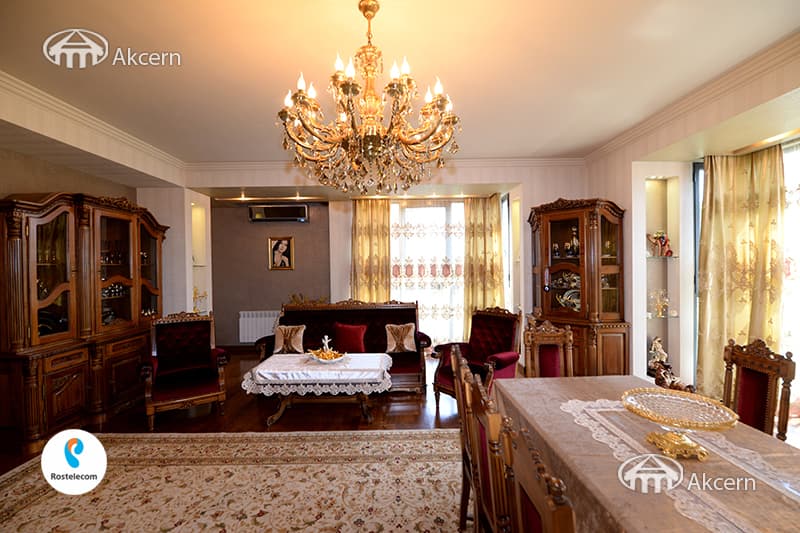 Квартира · 4 комн. · 190 м² · Арабкир