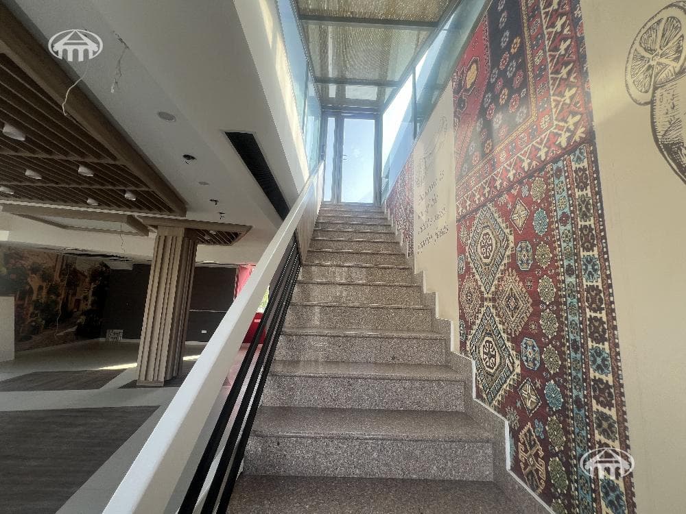 Ресторан · 300 м² · Канакер-Зейтун